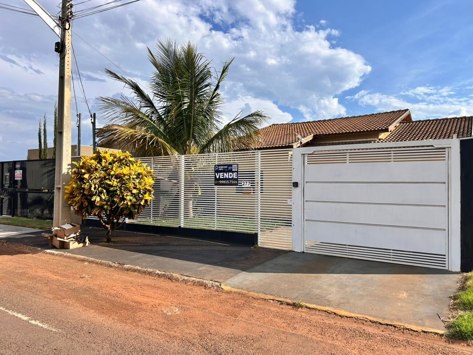 d0abee4d-c39a-4e07-bc67-c949b8730b94